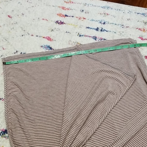 Striped Maxi Dress - Picture 4 of 8